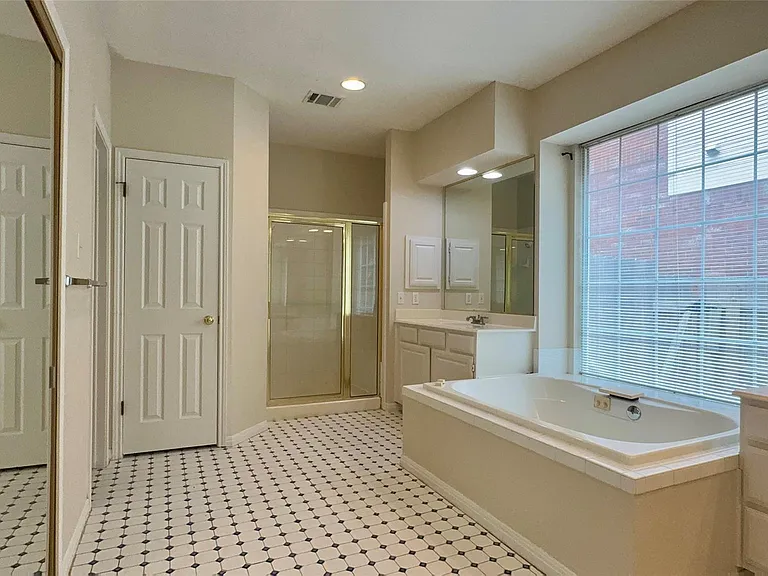10813 Redmond Rd — Photo 16