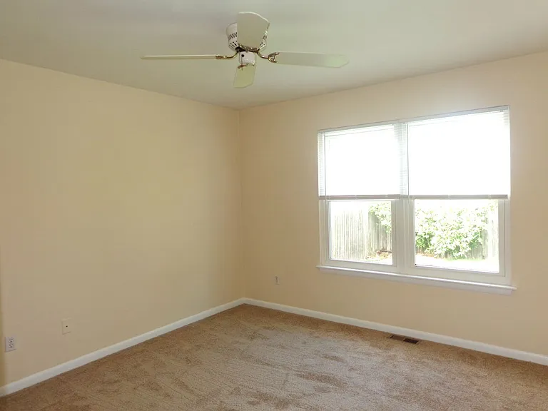 4636 Coronet Ave — Photo 14
