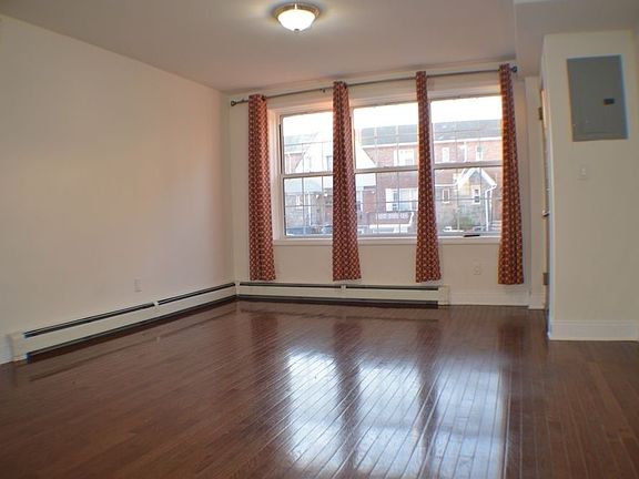 2nd image of 3249 46th St APT 1