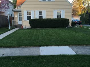 315 N Walnut St, Elmhurst, IL 60126
