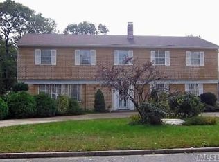 203 Stanley Dr, Centereach, NY 11720