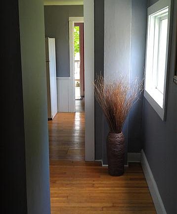 5th image of 402 Warren St