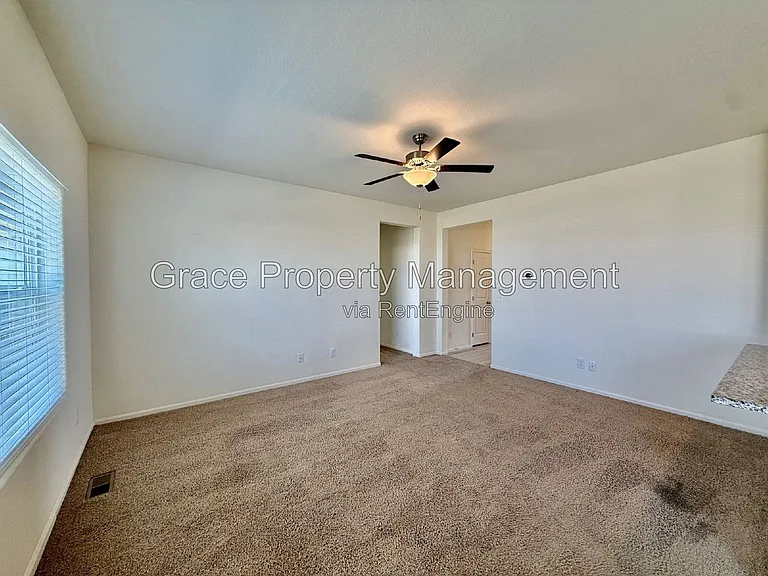 524 Jordan St — Photo 18