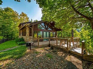 210 Rodeo Dr, Gatlinburg, TN 37738