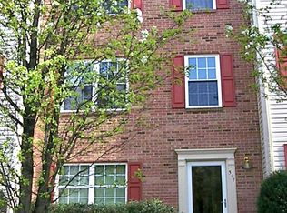 517 Clint Ln, Fredericksburg, VA 22405