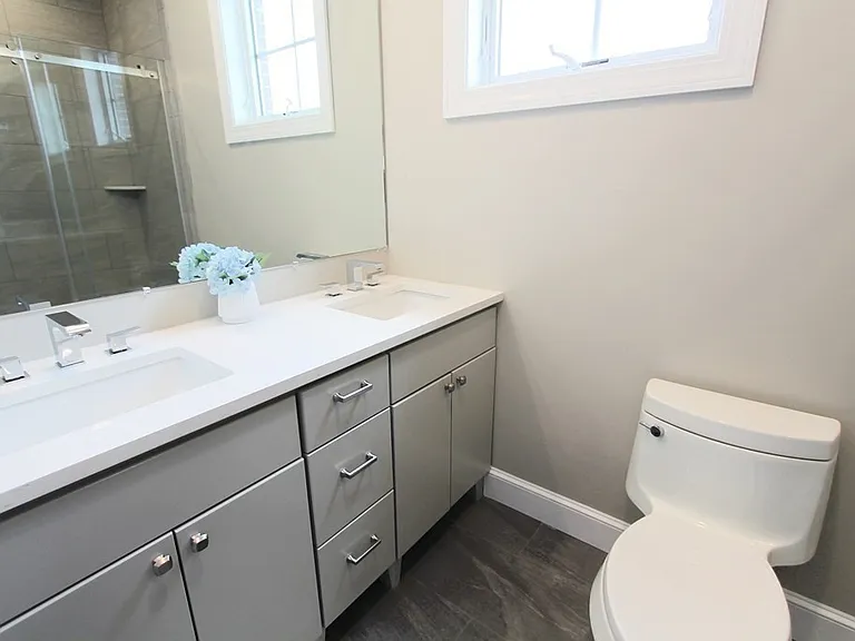 89 Prescott St #D — Photo 12