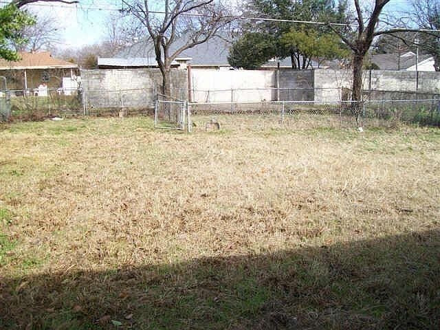 2nd image of 4111 Texas Dr