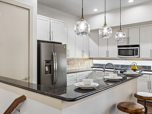 3rd image of 3003 Douglas Ave Unit 29