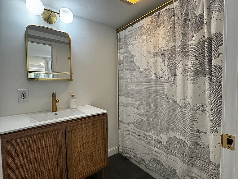 12 Hunter St — Photo 4