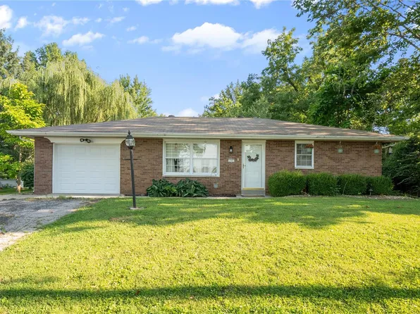 749 N Pearl St, Lebanon, IL 62254
