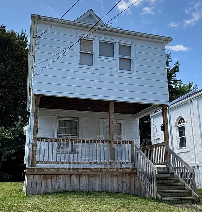 141 Fulton St