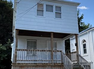 141 Fulton St, Akron, OH 44305