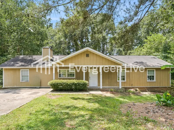 3053 Deshong Dr, Stone Mountain, GA 30087