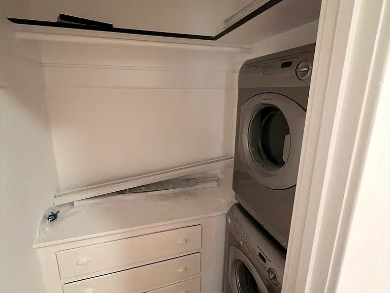 1152 Green St — Photo 4