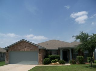 1233 Aztec Trl, Krum, TX 76249