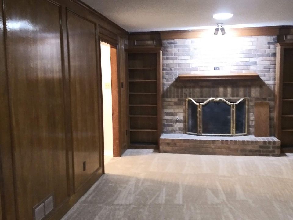 1st image of 2145 Willow Pl #A