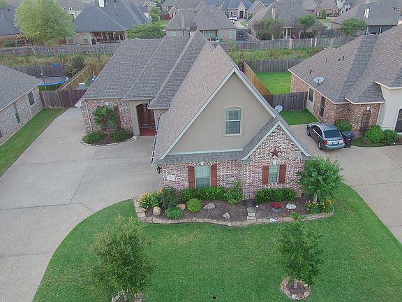 3rd image of 411 Long Acre Dr