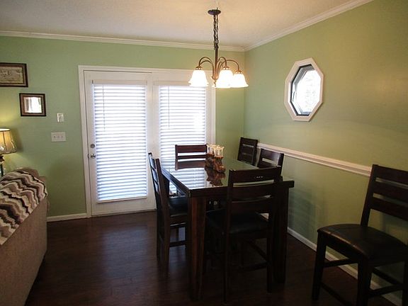 5th image of 109 Lemmonwood Ln