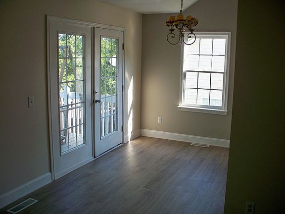 4th image of 207 Tanacross Way