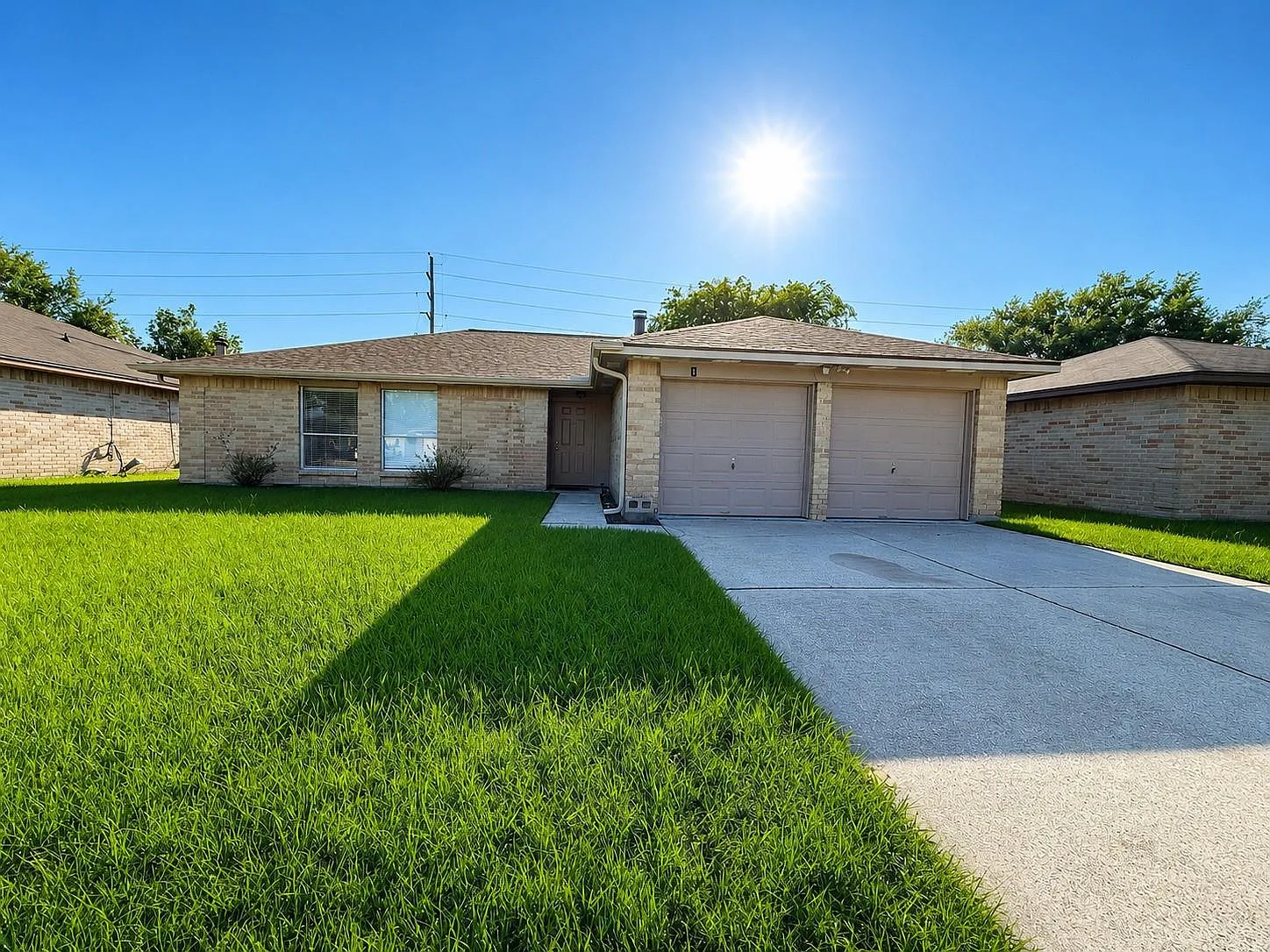 4 bed, 2.0 bath, 1520 sqft, $1,875 — Photo 2