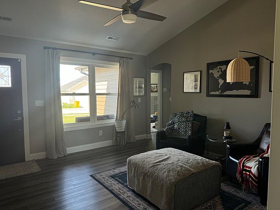2nd image of 5990 Tamarack Dr