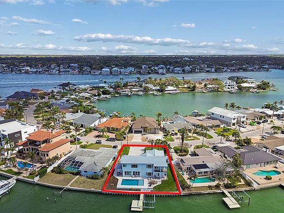 2nd image of 478 HARBOR DRIVE N
