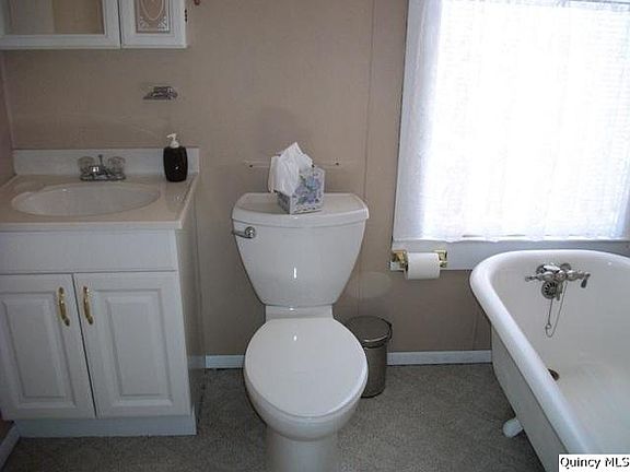 Home for Sale in Quincy, IL $79,900