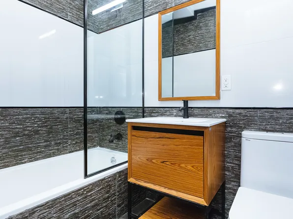 703 Rogers Avenue image 2 of 11