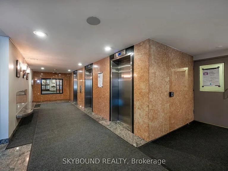 15 La Rose Ave #1510 — Photo 25