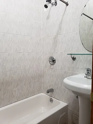 Rented by Metropolitan Property Group | media 12