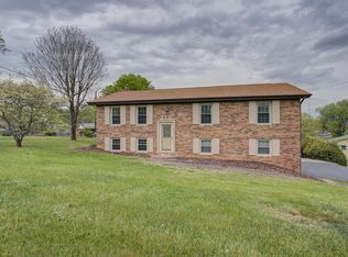 311 Sugartree Rd, Piney Flats, TN 37686