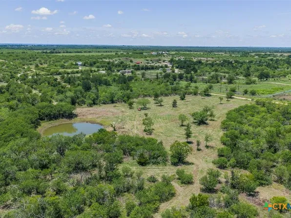 3710 Dry Creek Rd, Lockhart, TX 78644