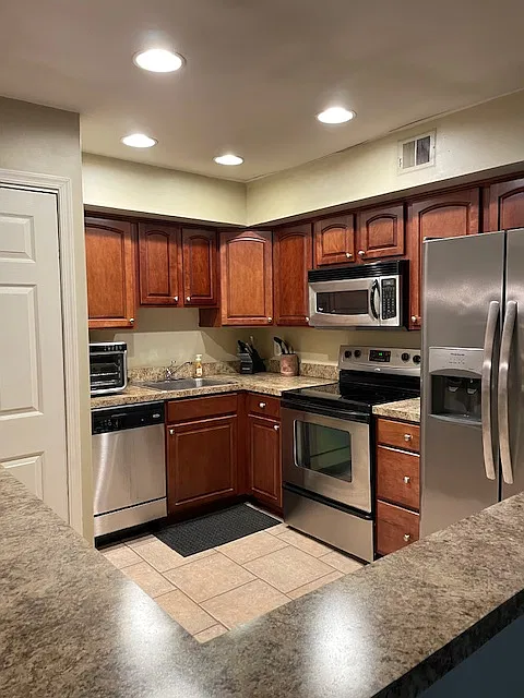 1 bed, 935 sqft, $1,800 — Photo 3