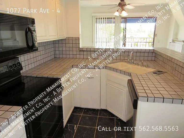 1077 Park Ave #4 — Photo 20