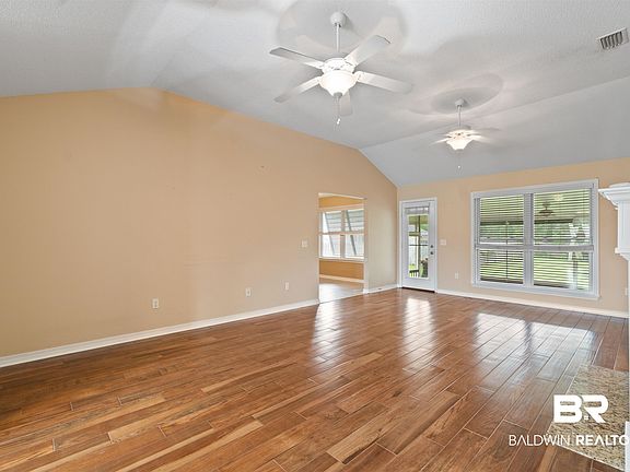 4th image of 1705 Thames Dr