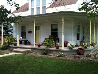 2nd image of 114 N Sherman St