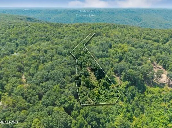 203 Crestview Dr, Sparta, TN 38583