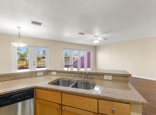 957 Apollo Beach Blvd #15, Apollo Beach, FL 33572