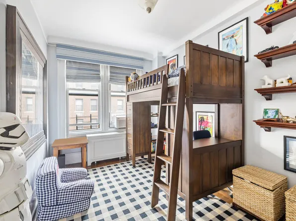 114 East 84th Street image 11 of 14