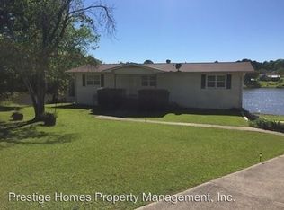 300 Cherry Ln, Ozark, AL 36360