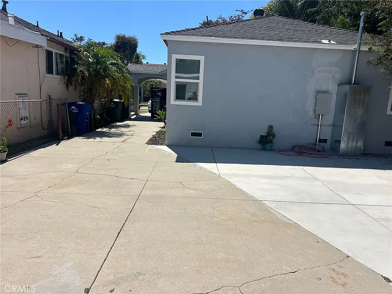 10210 Dorothy Ave — Photo 7
