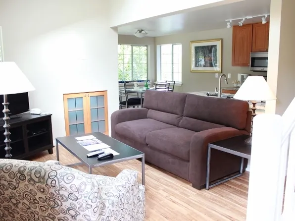Park Place Terrace, 808-810 2nd Ave #810-2, Kirkland, WA 98033