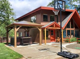 1240 Fisher Rd, Roseburg, OR 97471