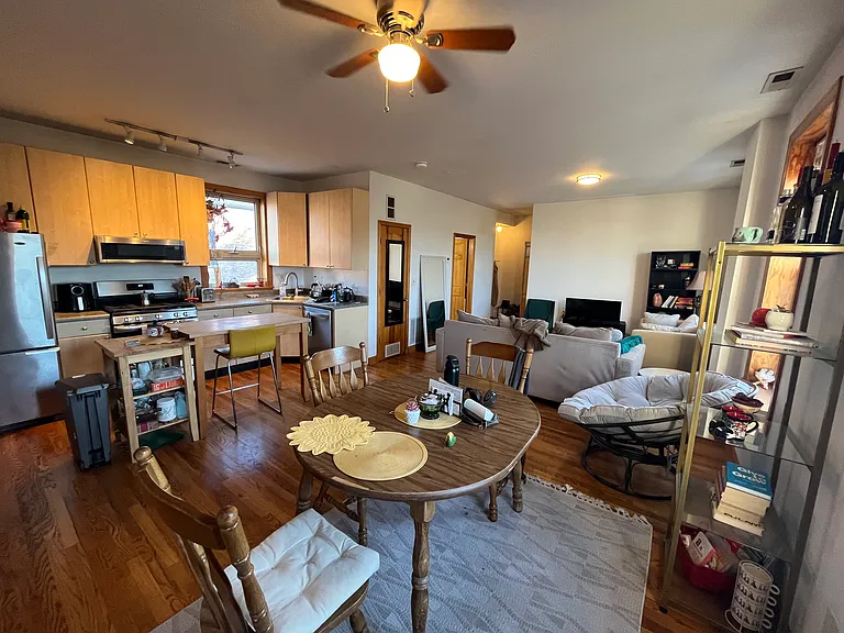 1363 N Bosworth Ave #5 — Photo 6