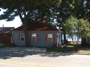 513 Hill Ave, Spirit Lake, IA 51360