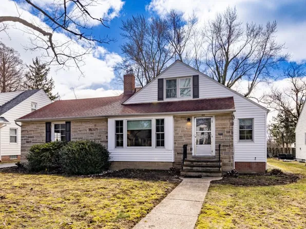 21112 Halworth Rd, Shaker Heights, OH 44122