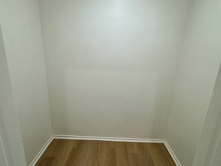 14924 Roscoe Blvd #1A — Photo 6