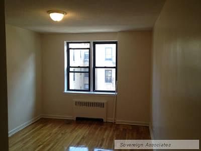 3rd image of 580 W 215th St APT 4C