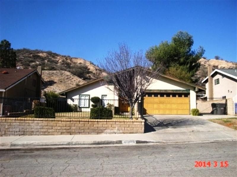 1st image of 15040 Daffodil Ave