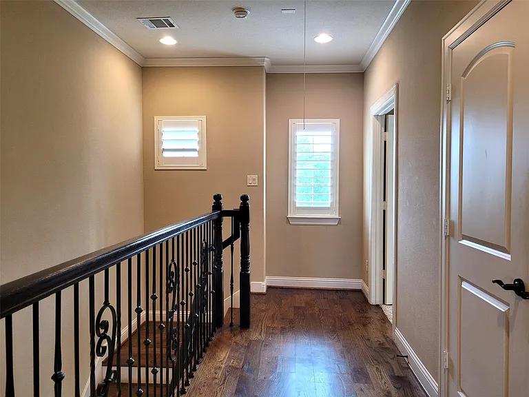 1508 Fowler St — Photo 26